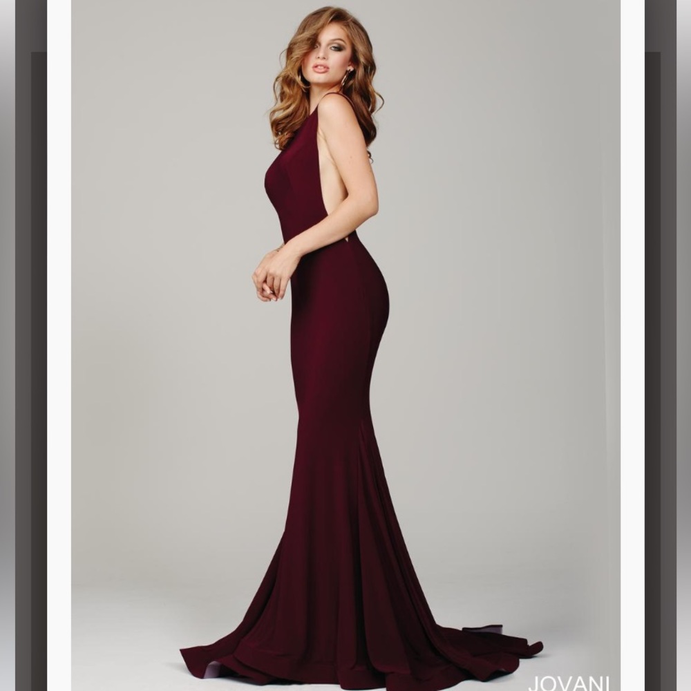 beautiful  burgundy Jovani gown